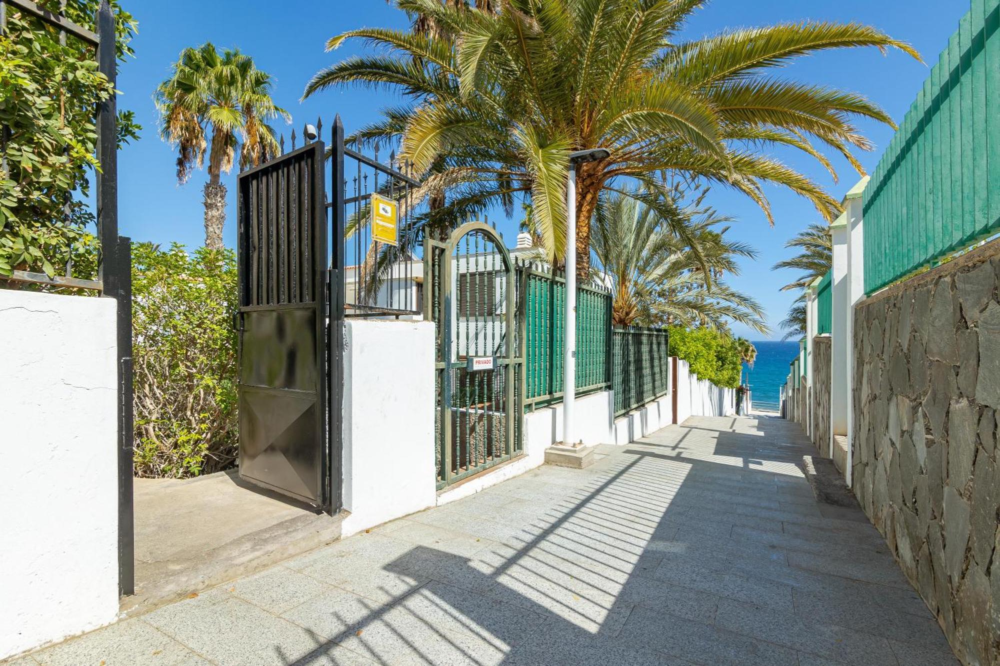 Canarian Holiday Home - Guest House Gran Canaria San Bartolomé Buitenkant foto